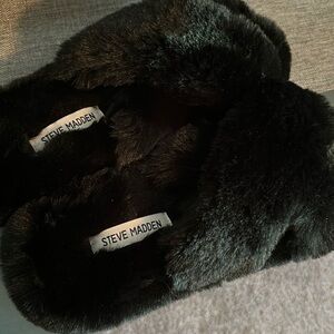 Steve Madden fuzzy slippers